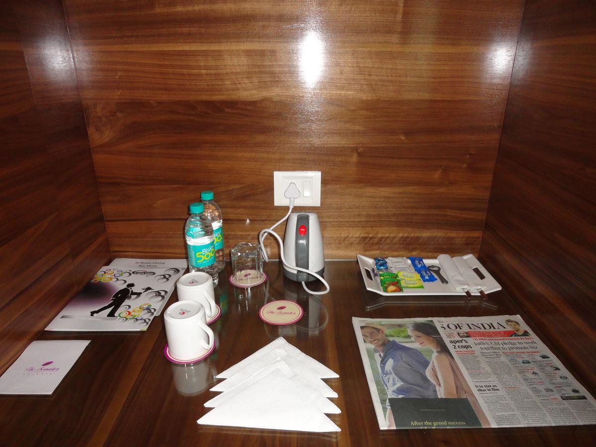 The Senator Hotel Kolkata Luaran gambar