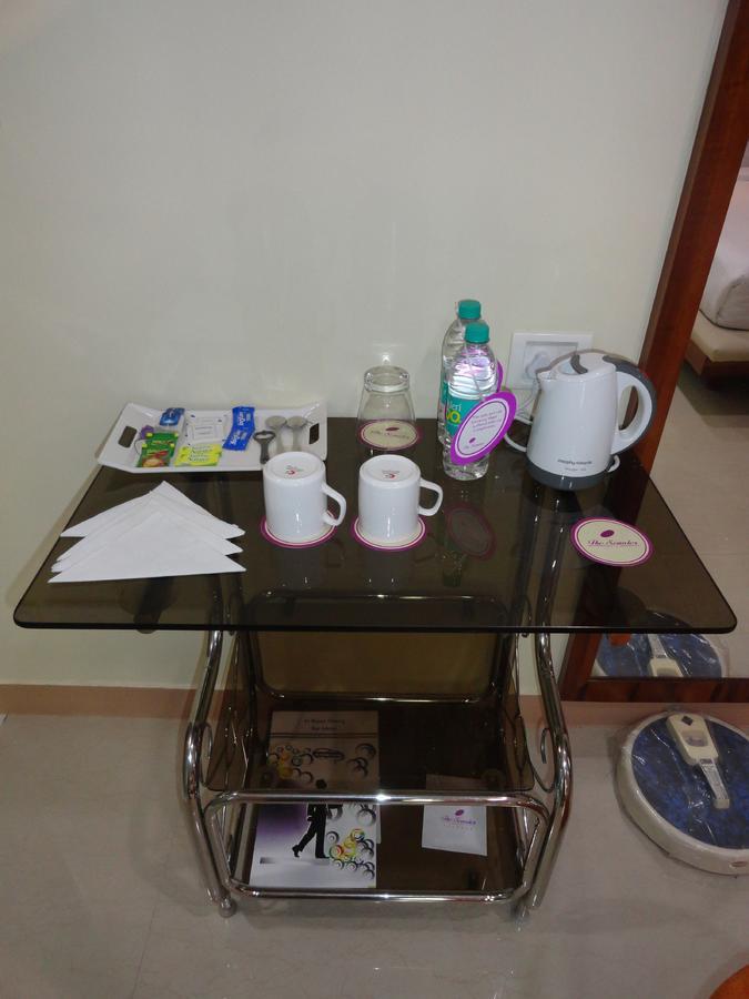 The Senator Hotel Kolkata Luaran gambar