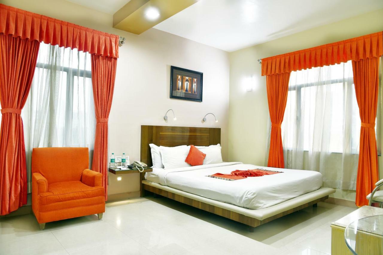 The Senator Hotel Kolkata Luaran gambar
