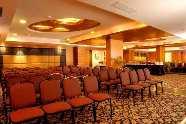 The Senator Hotel Kolkata Luaran gambar